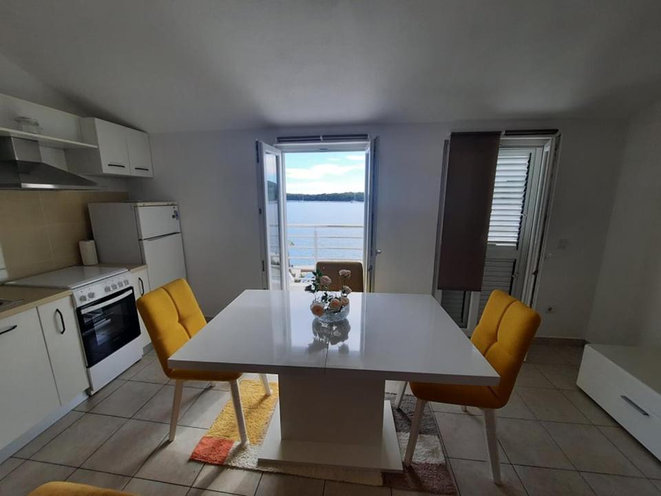 Ferienwohnung Ojdana Zivkovic Rogoznica  Exterior foto
